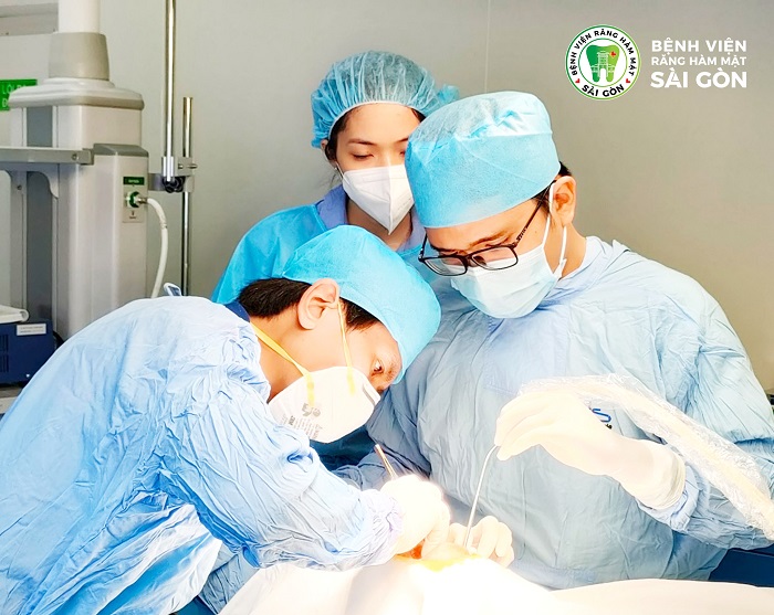 Trồng răng implant tại tphcm - Bệnh viện Răng Hàm Mặt Sài Gòn
